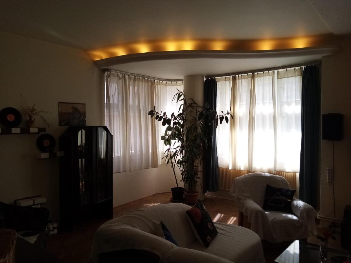 Rossa Apartment